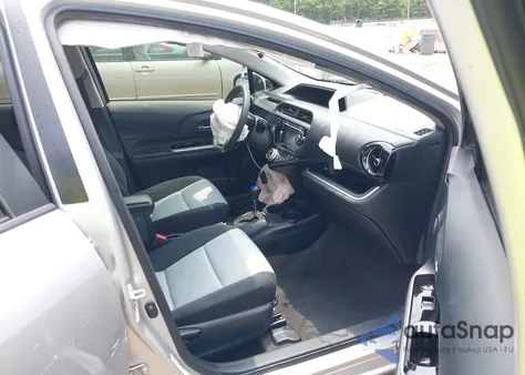 2015 Toyota Prius C Three from USA, damaged, VIN JTDKDTB38F1582101